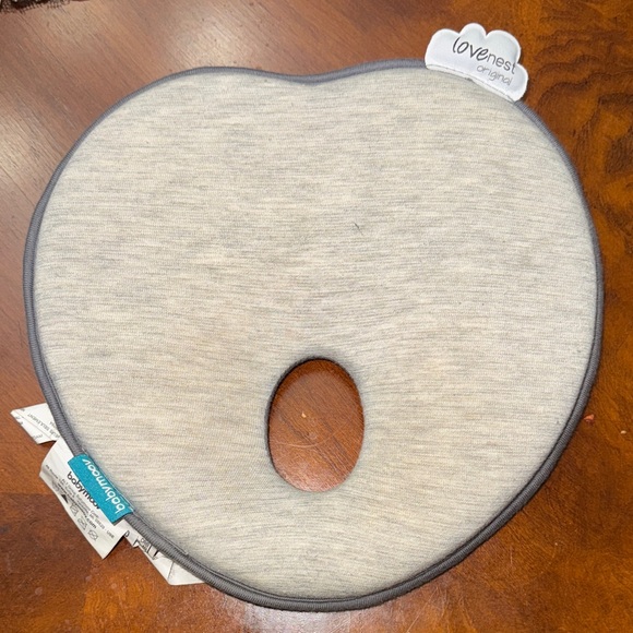 Lovenest Original Gray Baby Head Shaping Pillow - Picture 1 of 4